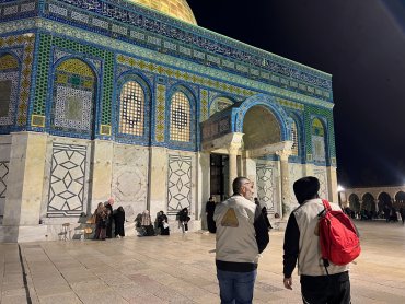 العيادات المتنقلة داخل المسجد الأقصى